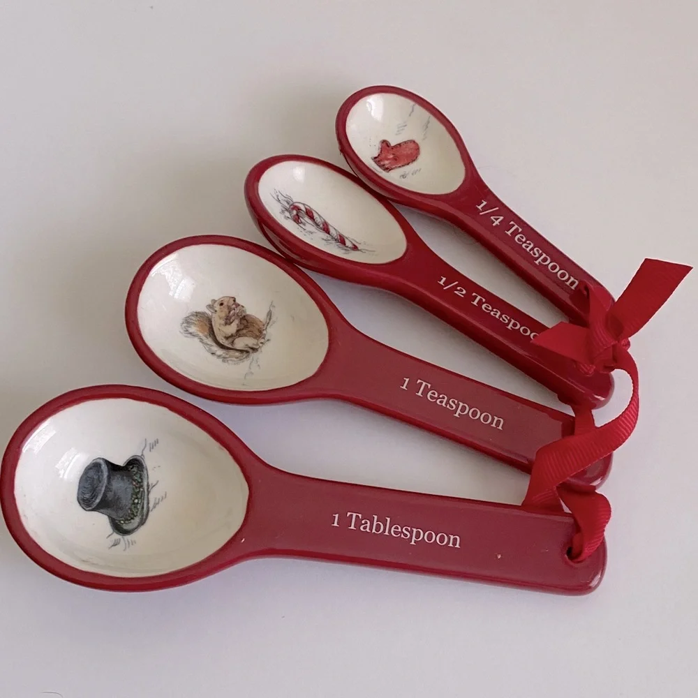 Williams Sonoma Red Christmas Measuring Spoon Set